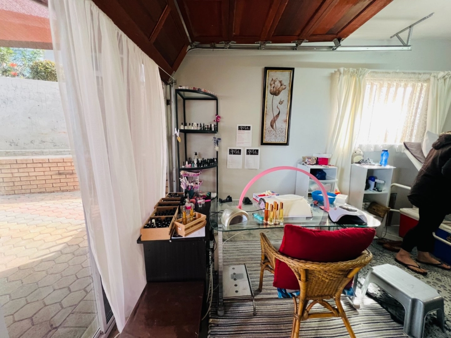 3 Bedroom Property for Sale in Island View Western Cape